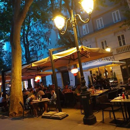 In Centro A Trieste Ngoại thất bức ảnh