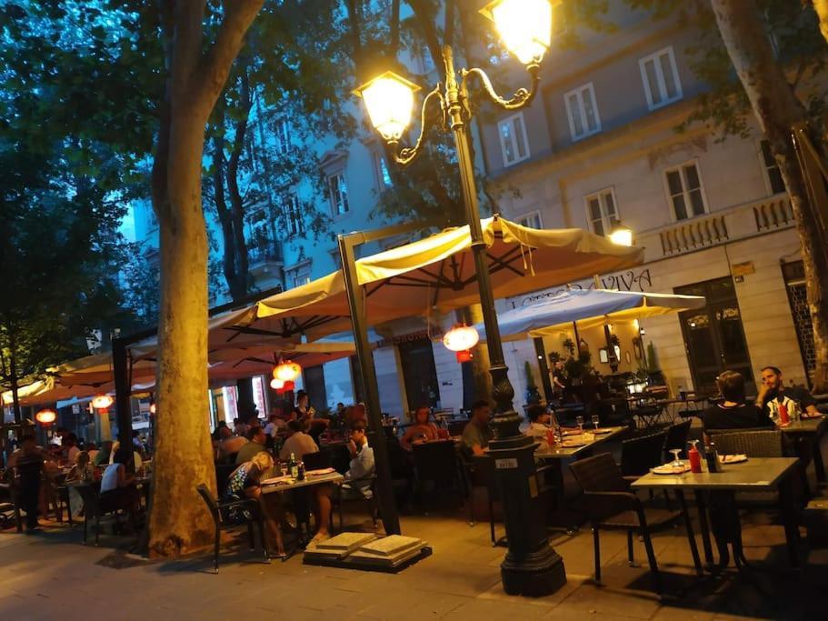 In Centro A Trieste Ngoại thất bức ảnh