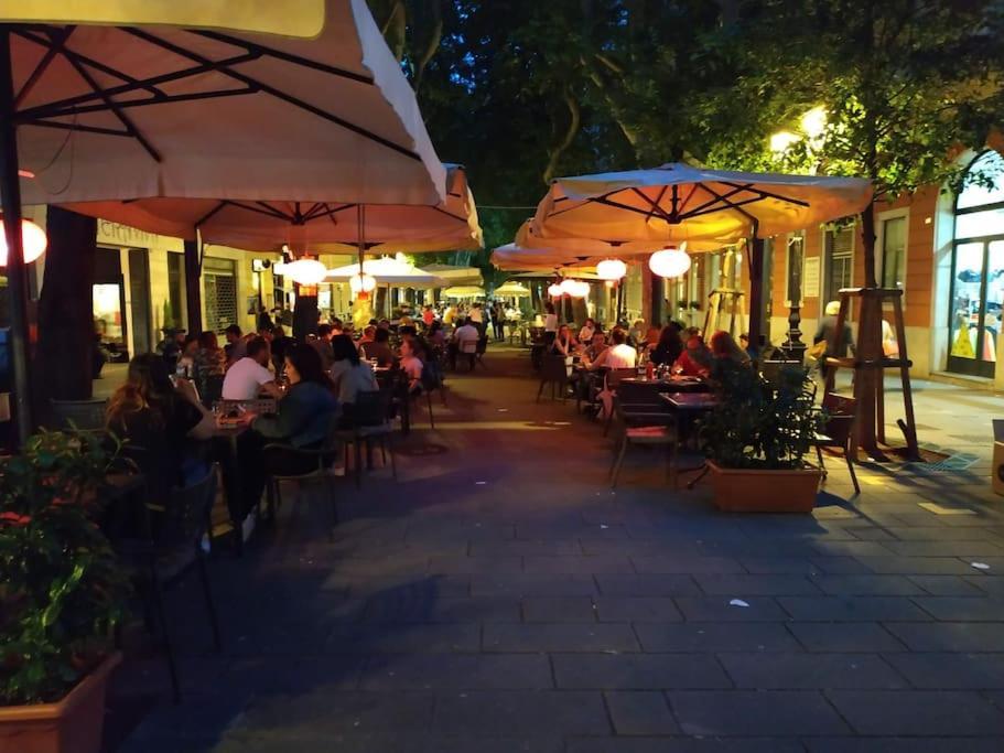 In Centro A Trieste Ngoại thất bức ảnh